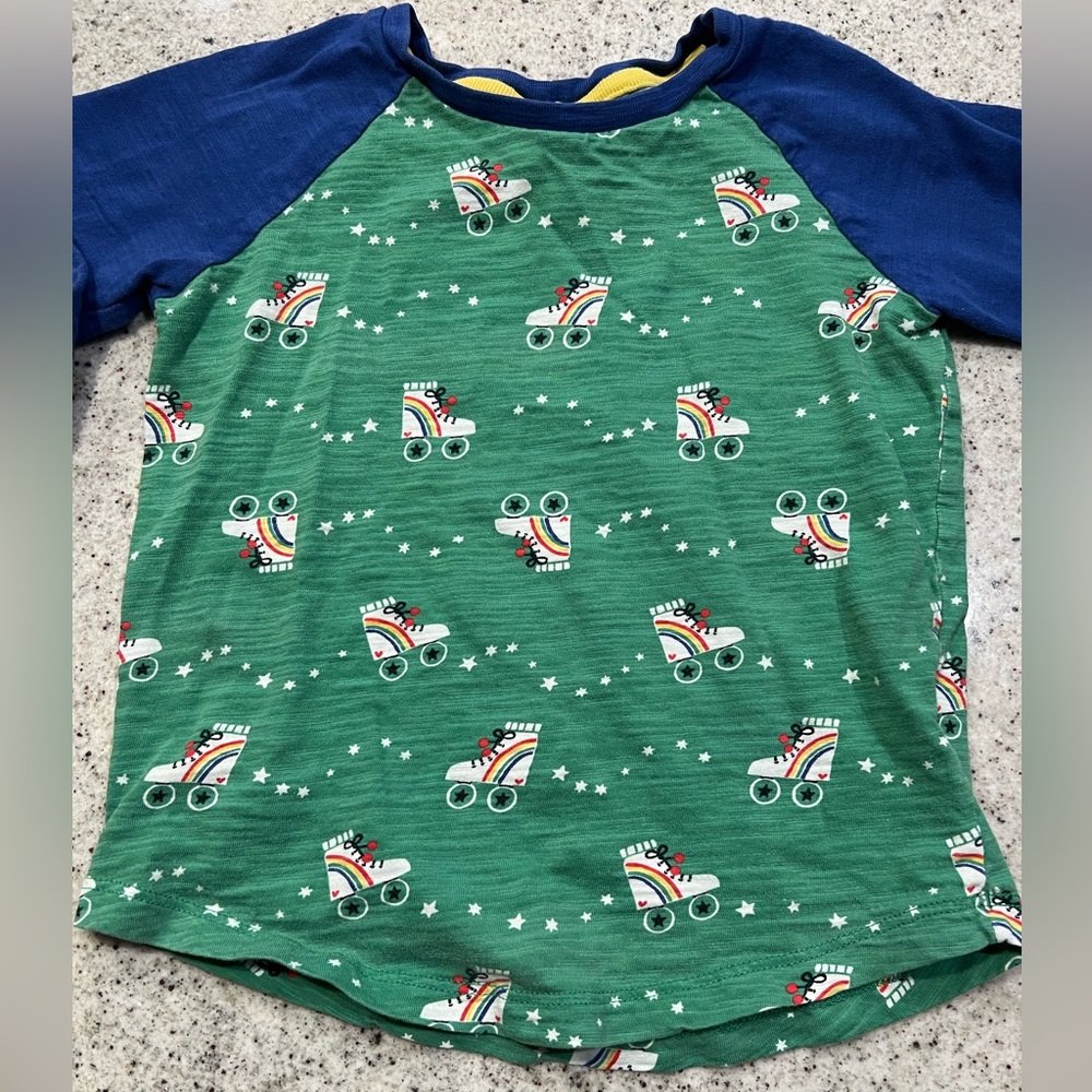Hanna Andersson Roller Skate Shirt Size 5 - Picture 3 of 6